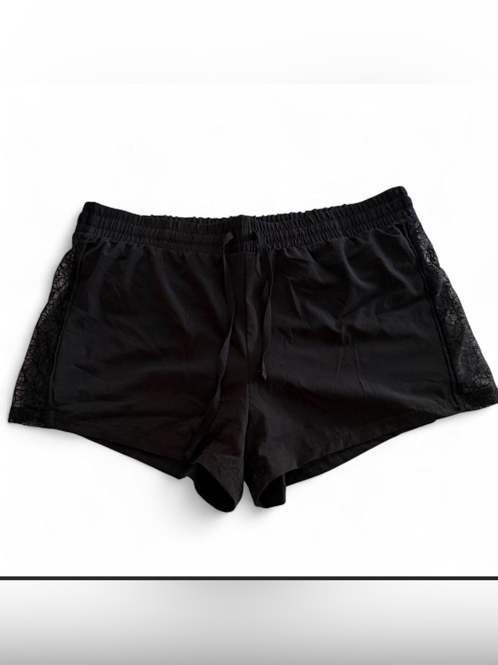 Fabletics Black Lace-Trim sport Shorts
